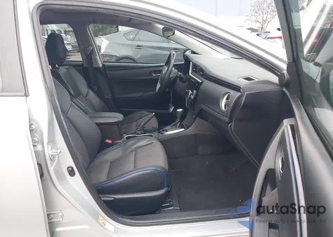 2017 Toyota Corolla Se z USA, uszkodzony, nr VIN 5YFBURHE1HP674936